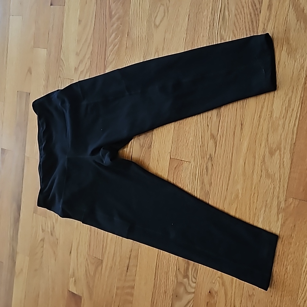 NWOT Luga workout capris